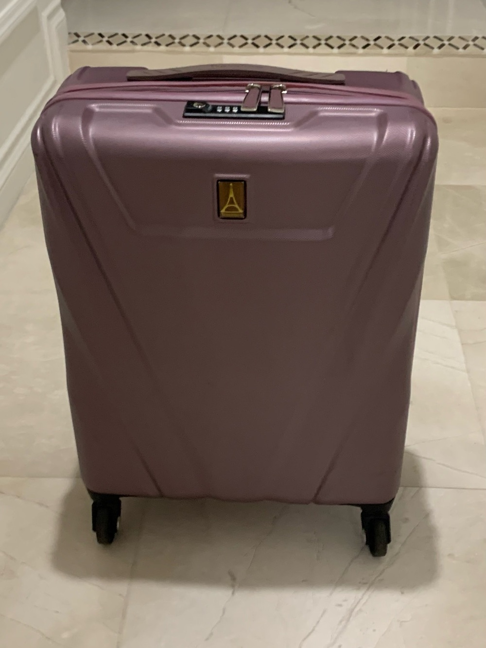 TRAVELPRO Maxlite 5 21-Inch Hardside Expandable Carry-On Spinner Luggage
